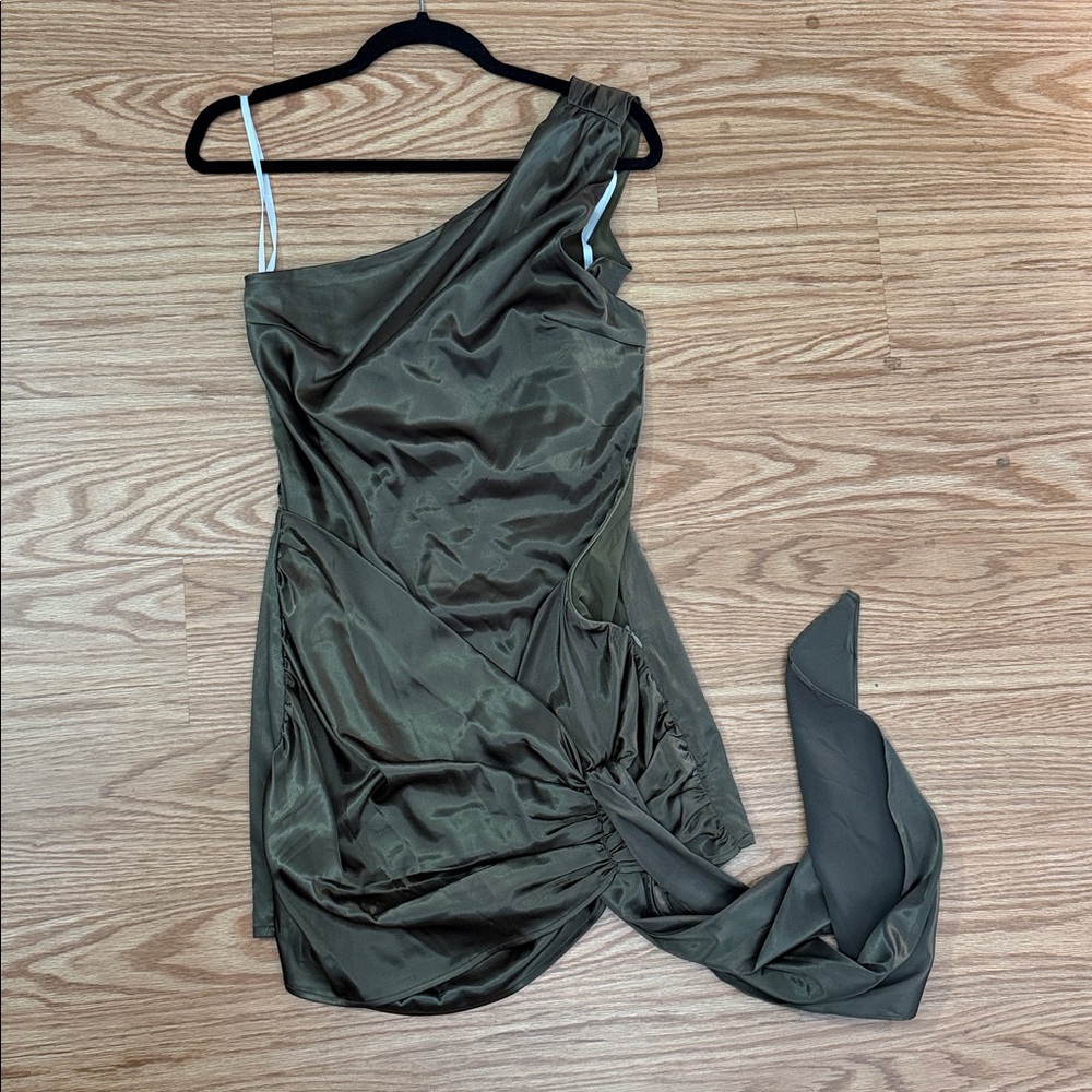 Revolve x Superdown dress - Picture 3 of 4